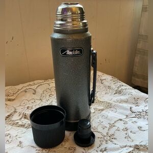 Stanley Aladdin 1 Qt Thermos SB950H Vintage Rugged Green Vacuum Bottle USA